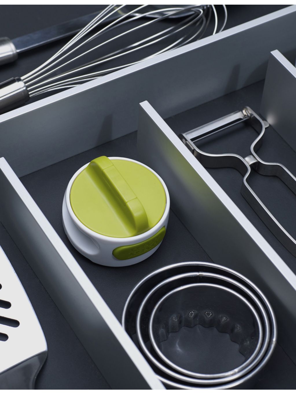 Joseph Joseph compact can opener - British product