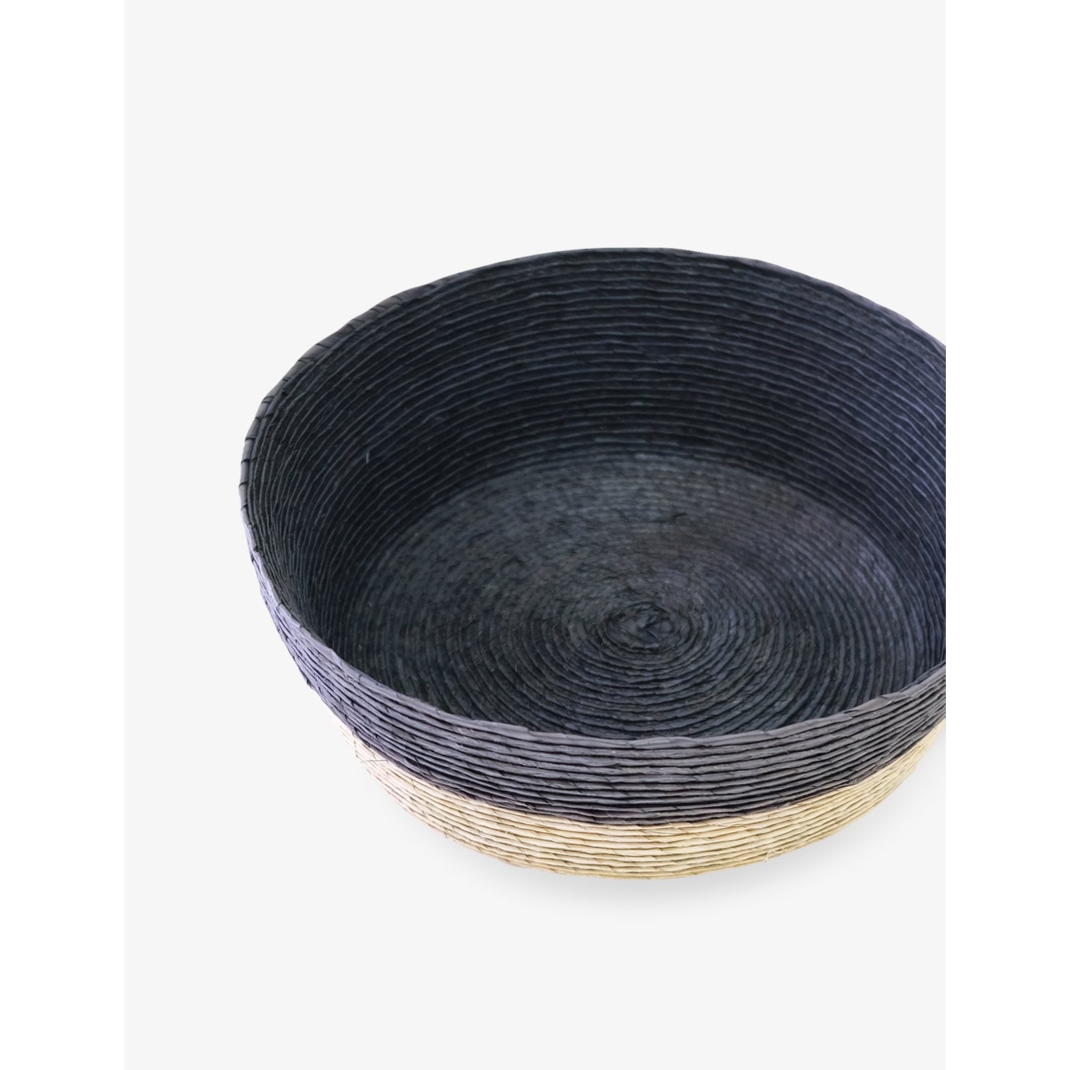 Makaua round handmade palm basket - British product