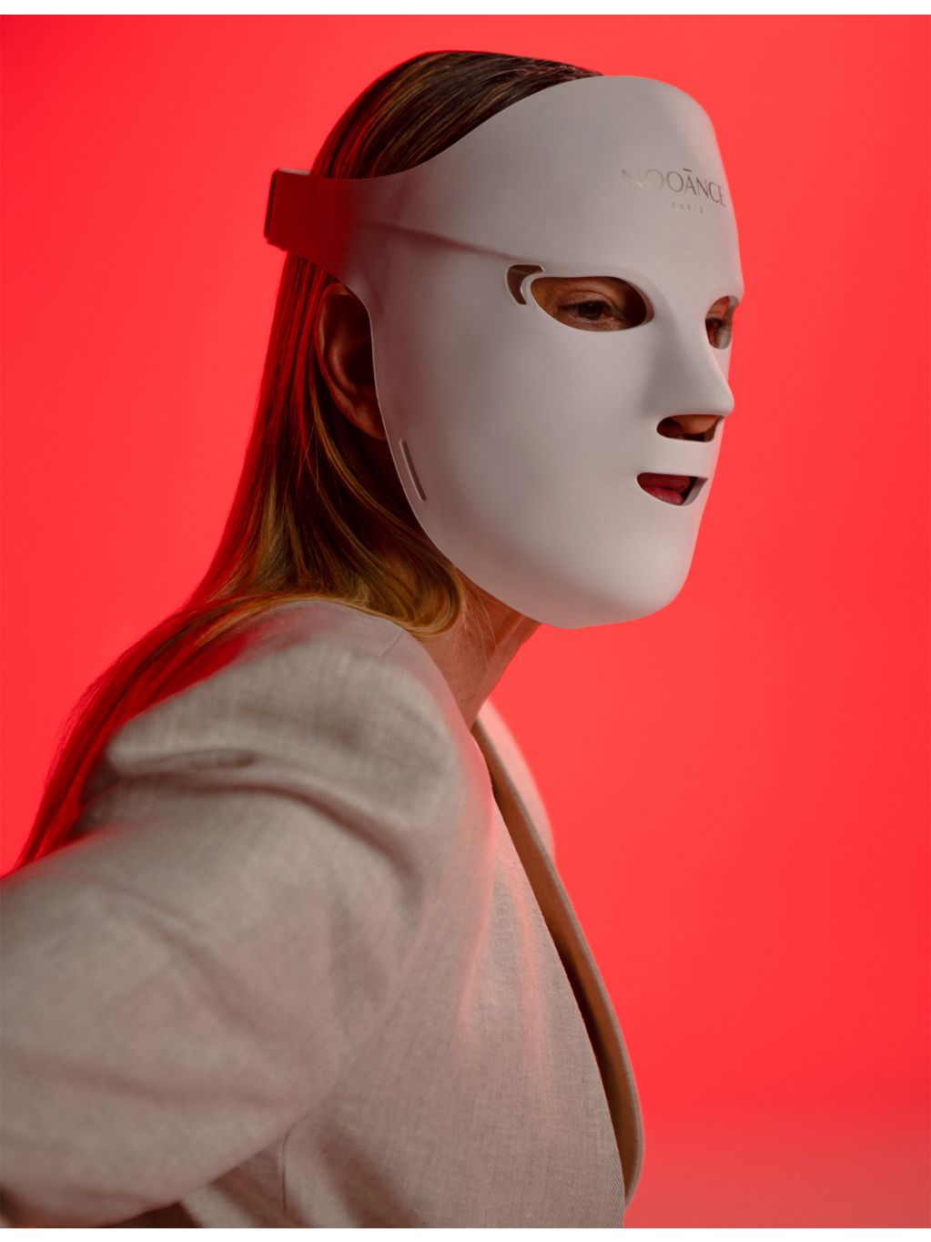 Nooance Elite X600 LED face mask, imported from the UK