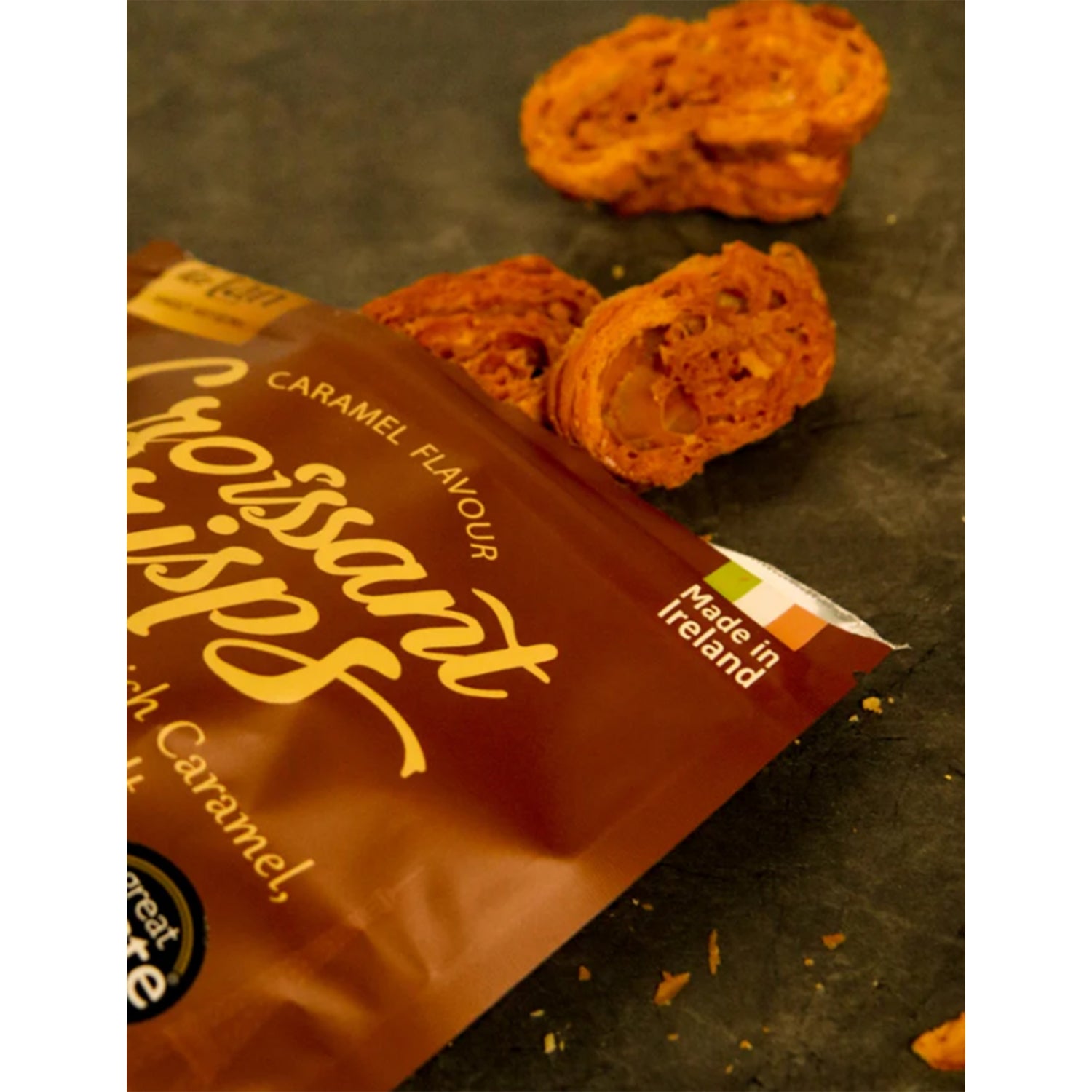 Fleur de Lan caramel croissant crisps 70g - British product
