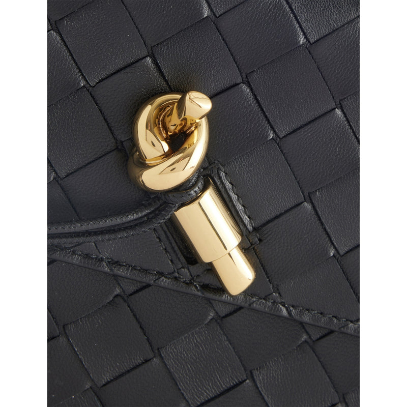 Bottega Veneta wallet-on-chain Andiama leather, UK version