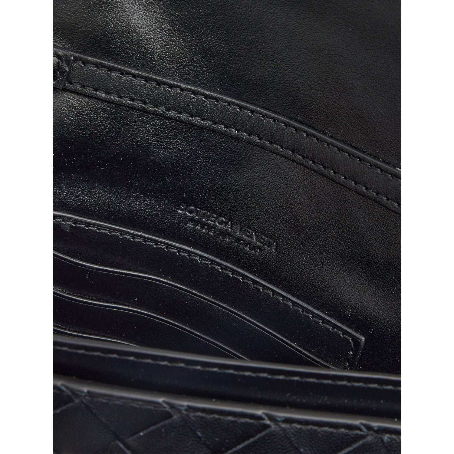 Bottega Veneta wallet-on-chain Andiama leather, UK version
