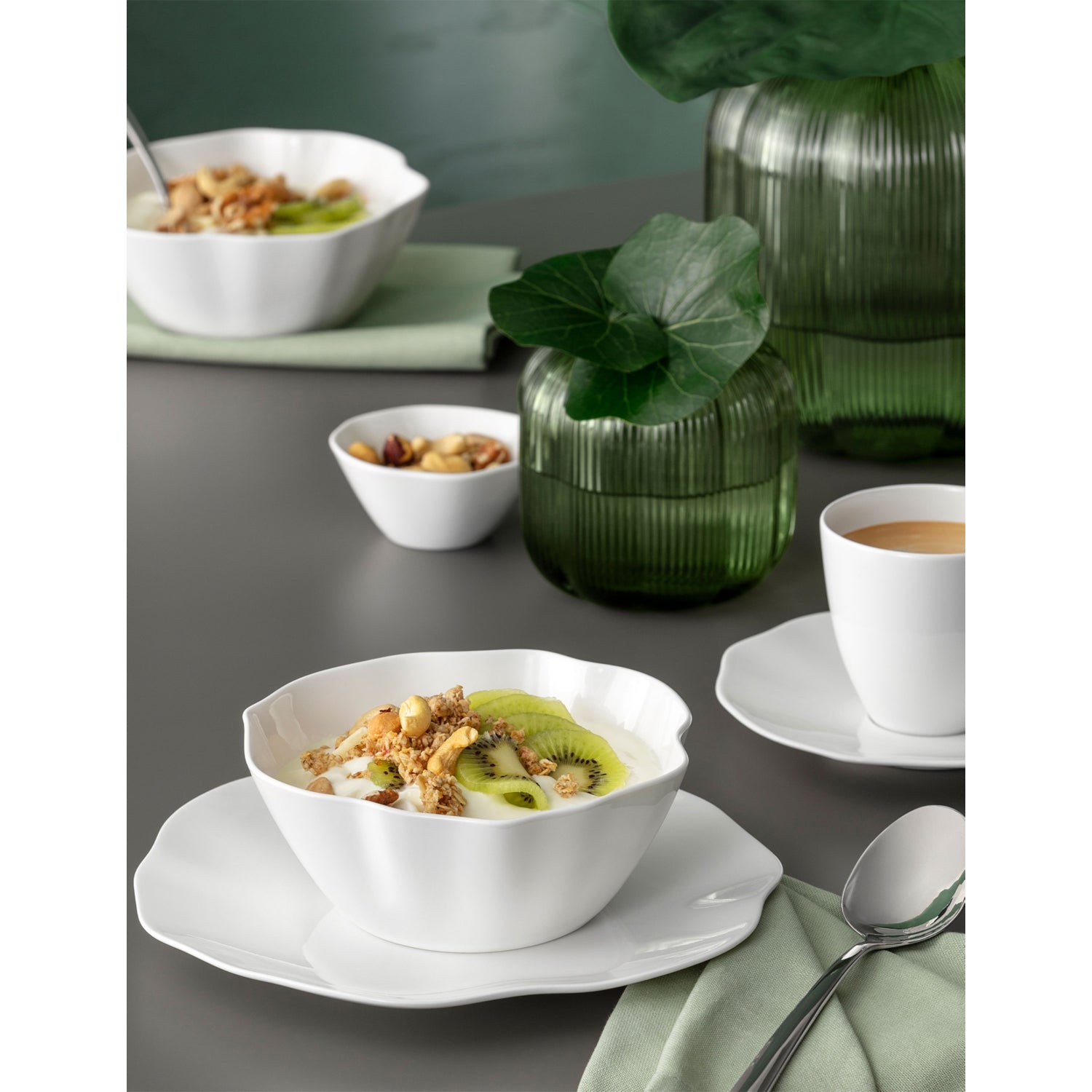Villeroy & Boch Pura bone-porcelain dessert plate 22.5cm - British product