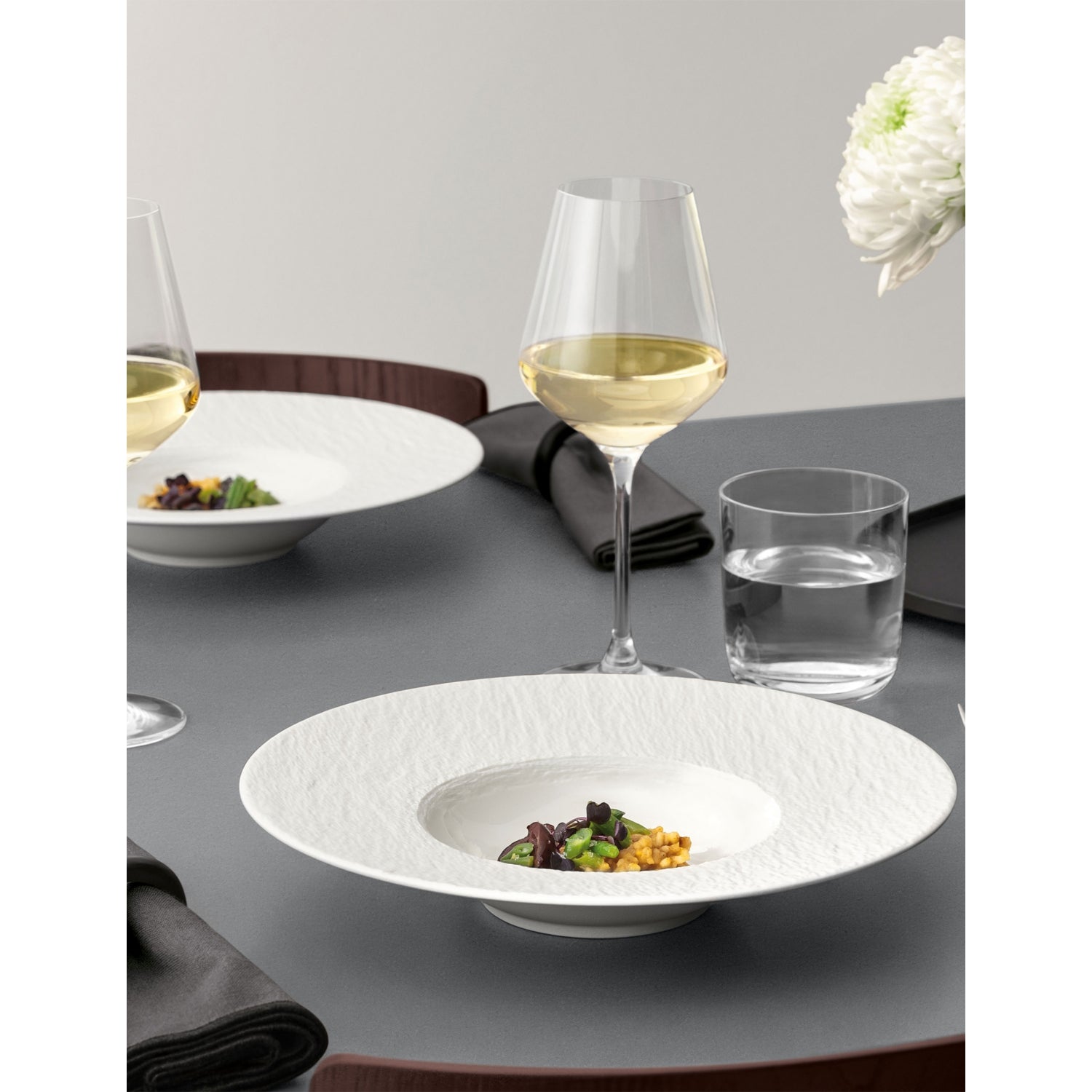 Villeroy & Boch bone-porcelain pasta plate 28cm Manufacture Ice, UK version