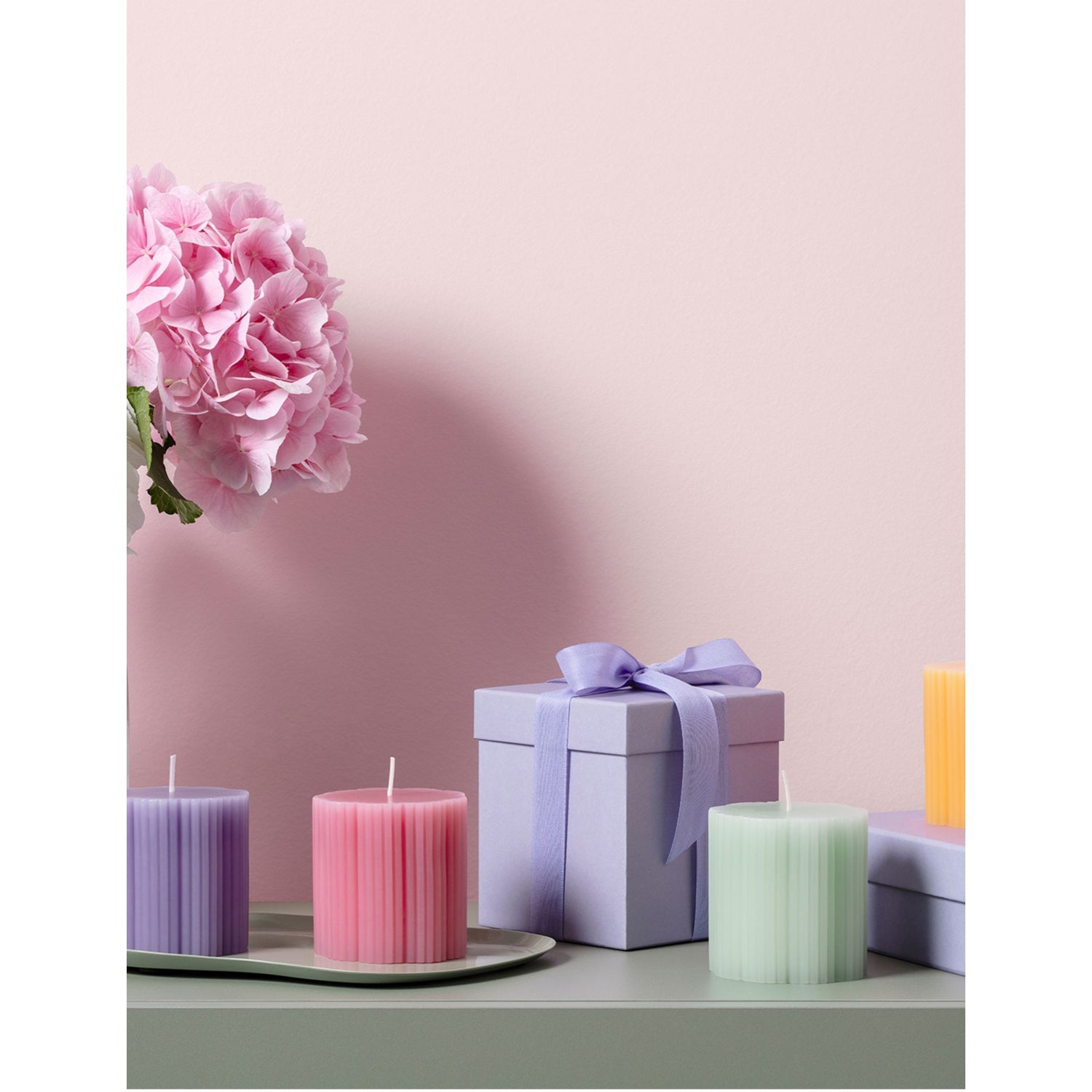 Villeroy & Boch pillar candle Fleur Cassis 260g - British product
