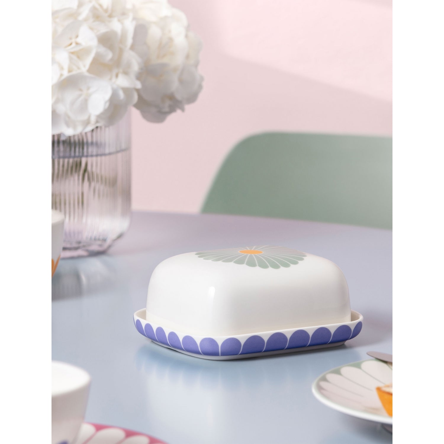 Villeroy & Boch Fleur porcelain butter dish 14.8cm, imported from the UK