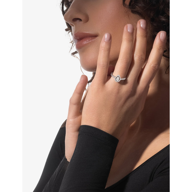 Messika 18ct gold diamond ring 0.75ct, imported from the UK