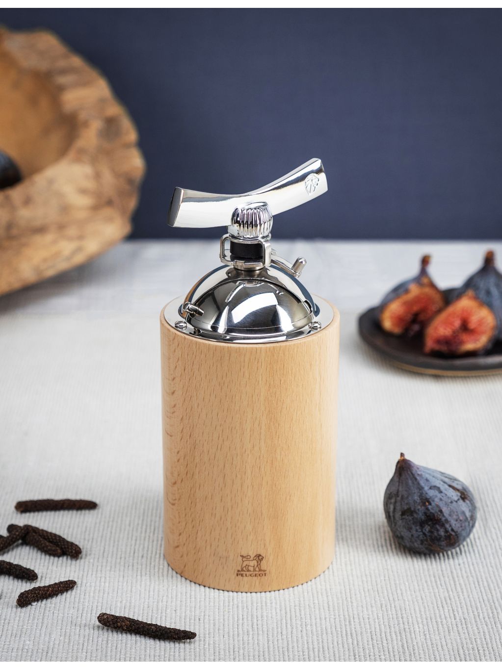 Peugeot Isen natural wood pepper mill 16cm - British product