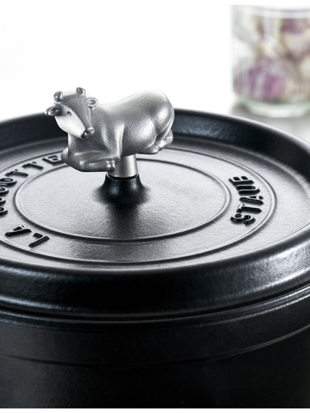 Staub cow-shaped stainless steel knob, imported from the UK