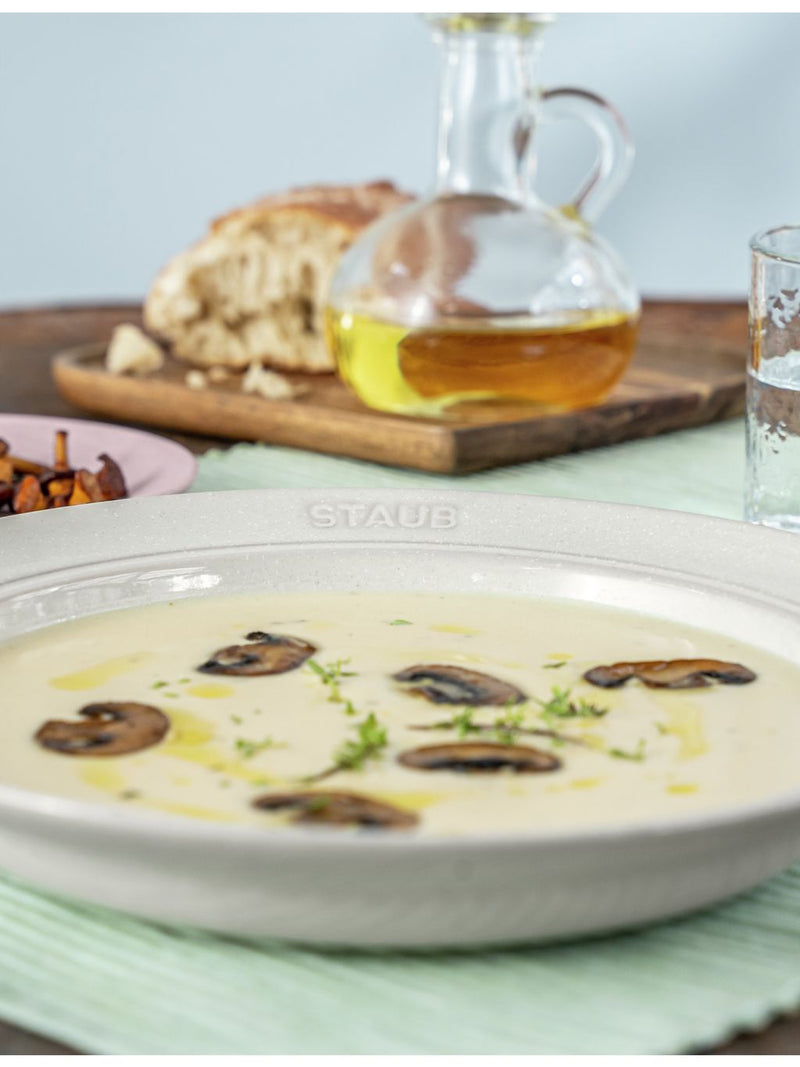 Staub deep ceramic plate 24cm, imported from the UK
