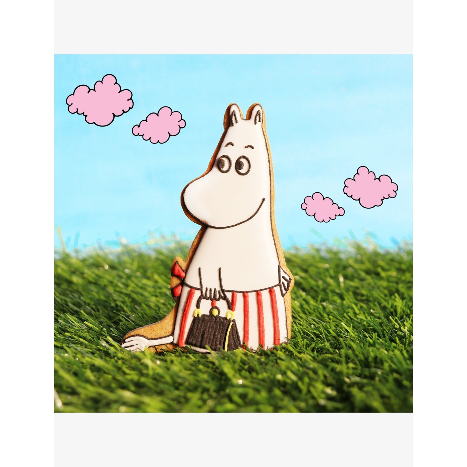 Biscuiteers Mamma Moomin letterbox gingerbread iced biscuits 10g - British product