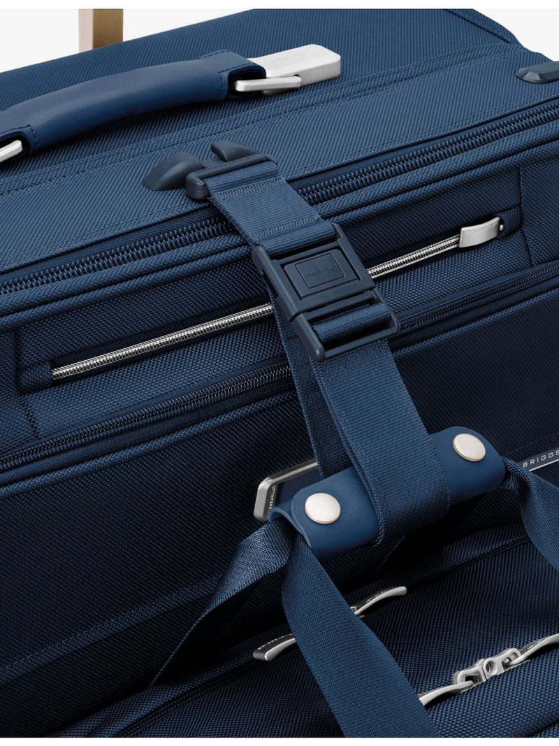Briggs & Riley expandable spinner suitcase 61cm, UK version
