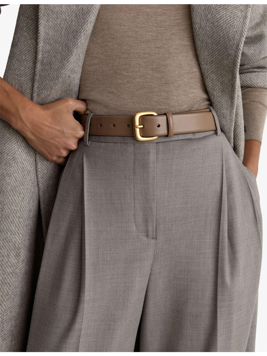 Reiss leather belt with square gold buckle 3.5cm (British brand)