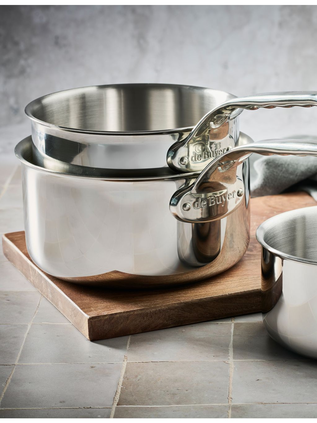 De Buyer 3-piece stainless steel saucepan set with lids, imported from the UK