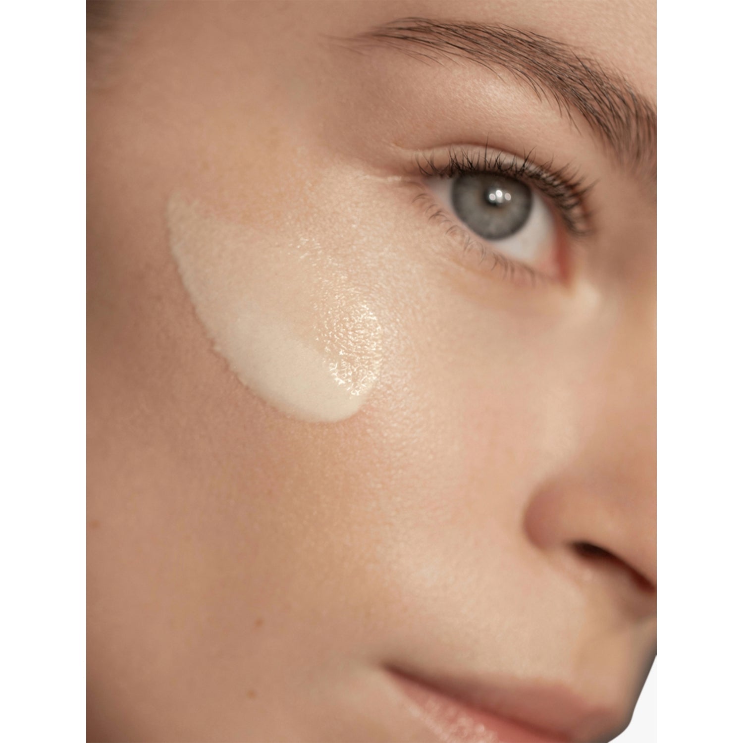 Victoria Beckham Beauty Cell Rejuvenating Illuminator 50ml, UK version