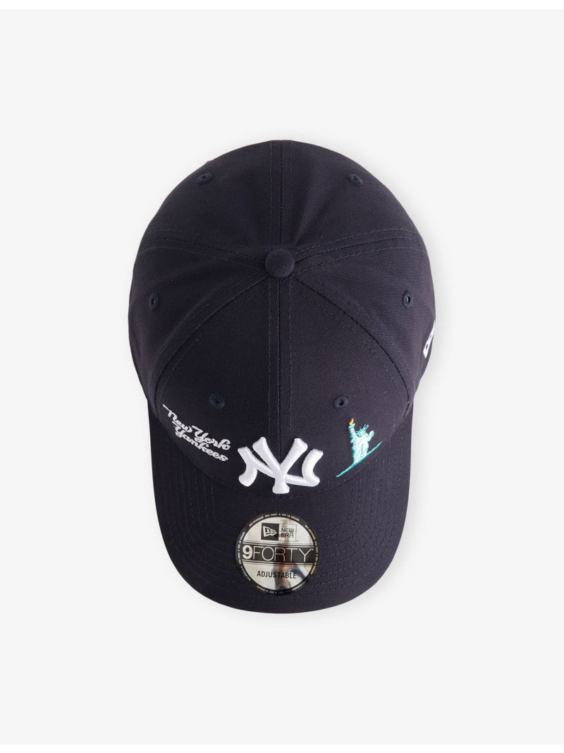 New Era 9FORTY Icon New York Yankees baseball cap (British brand)