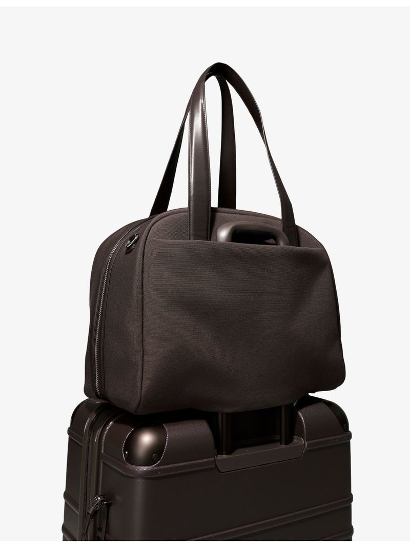BÉIS Duffle Leather-Trim Bag 28L with padded straps, UK version