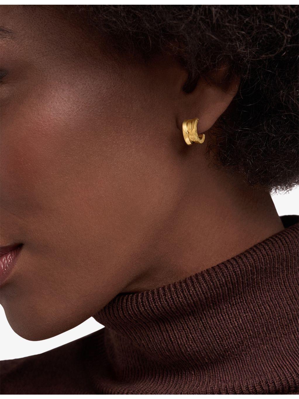Bvlgari single hoop earring 18ct yellow gold, UK version