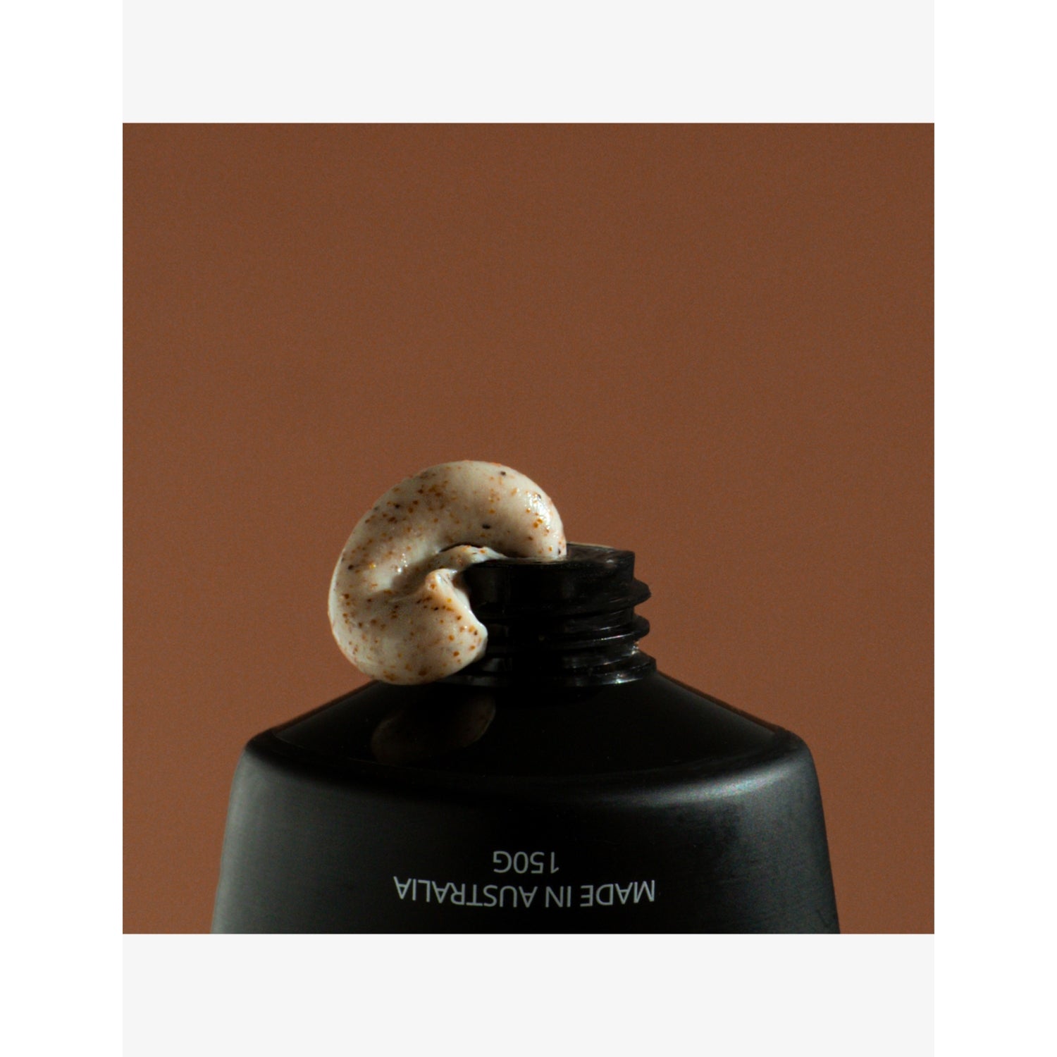 Three Warriors Tasmanian Sand exfoliating scrub 150g (British brand)