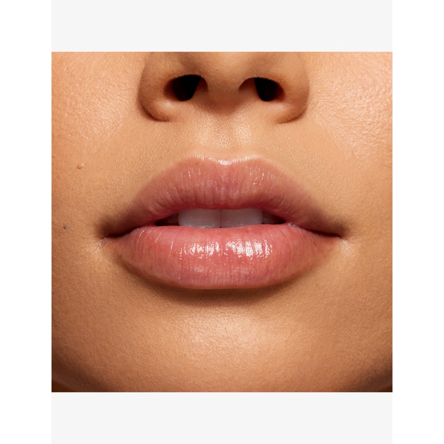 Kylie by Kylie Jenner Cloud Balm 10g vanilla cake lip balm, imported from the UK