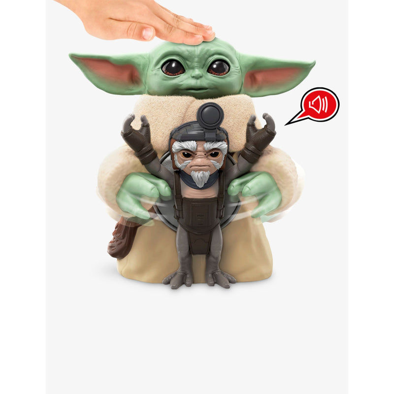 Star Wars Huggin' Grogu electronic toy with Mandalorian figure, UK version