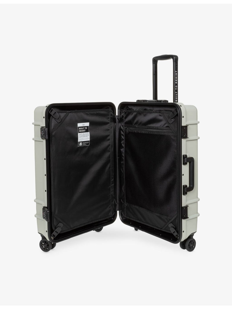 Eastpak Resist'r cabin suitcase 55cm (British brand)