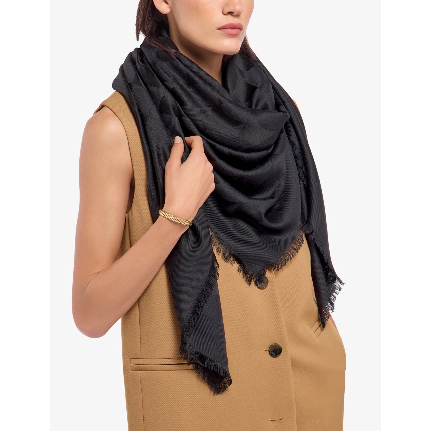 Bvlgari Calla pattern scarf 140cm square - British product