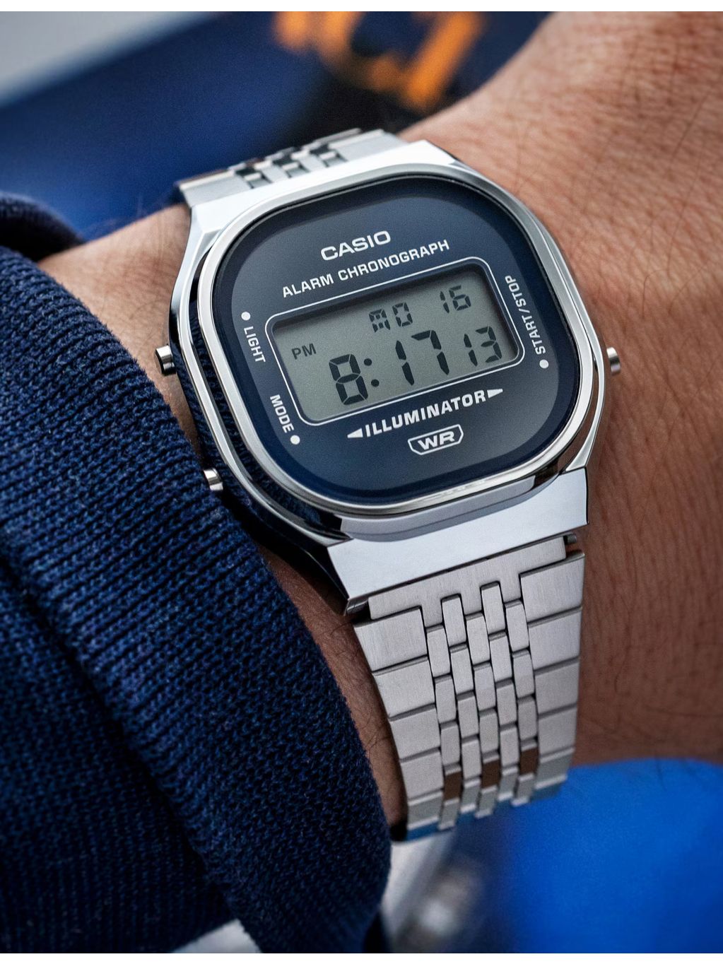 Casio watch Vintage A140WE-2A 39mm, imported from the UK