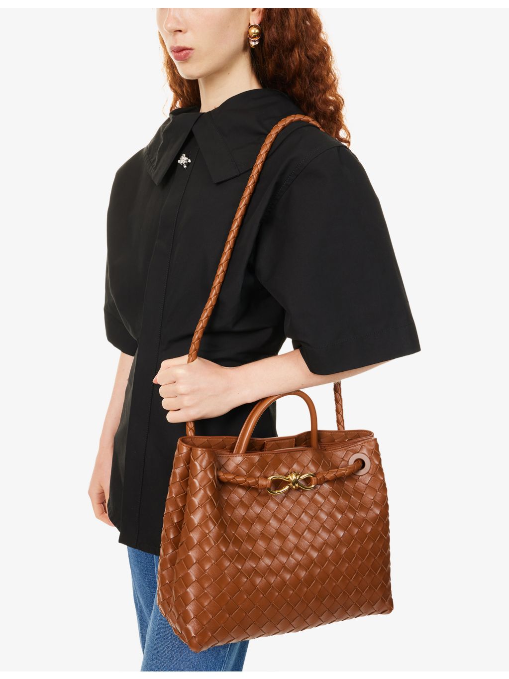 Bottega Veneta Andiamo medium leather tote bag - British product