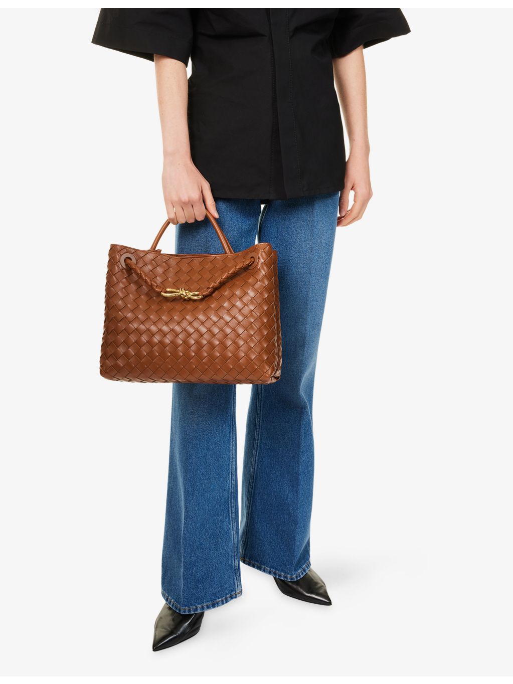 Bottega Veneta Andiamo medium leather tote bag - British product