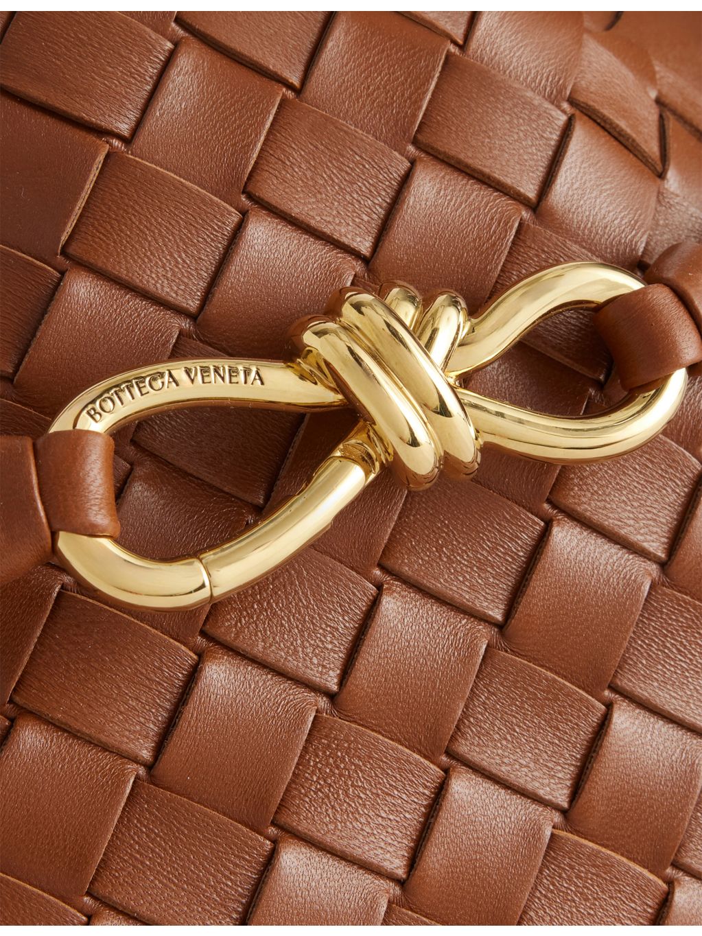 Bottega Veneta Andiamo medium leather tote bag - British product