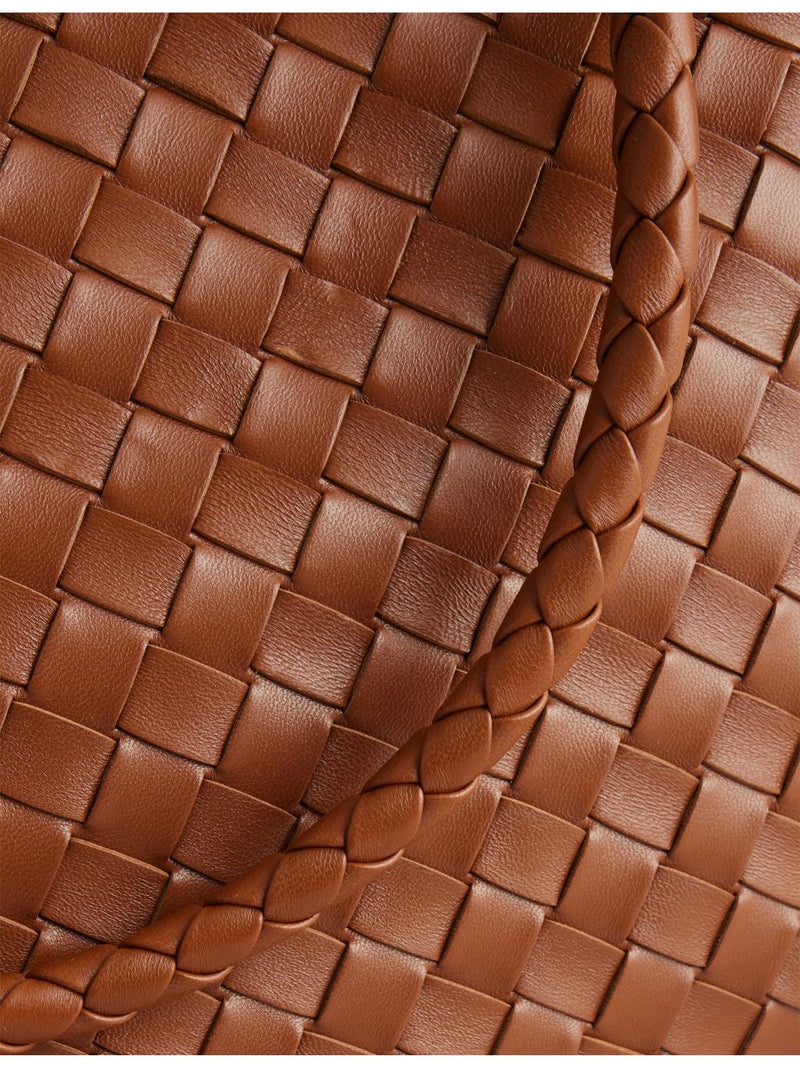 Bottega Veneta Andiamo medium leather tote bag - British product