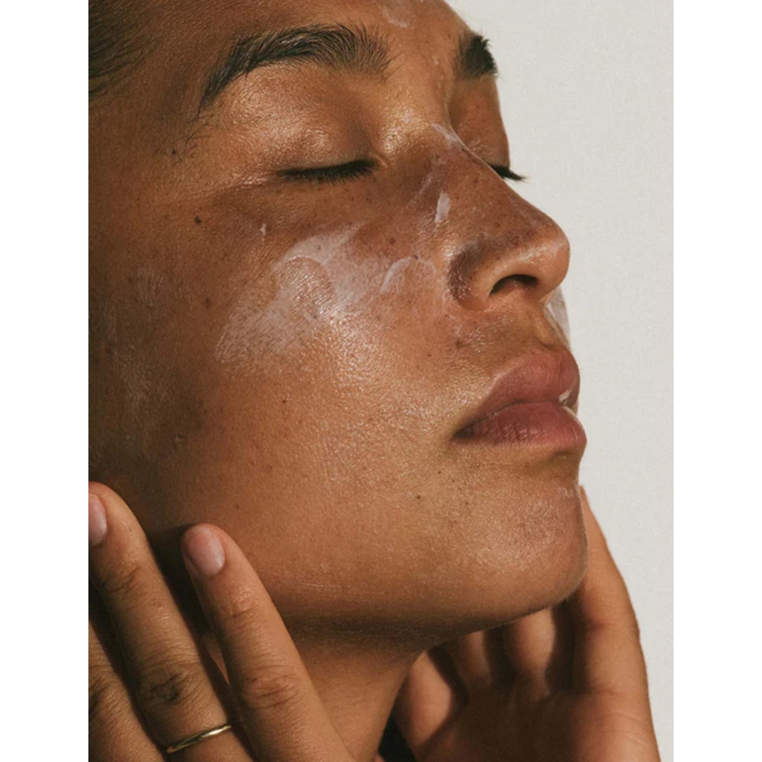 Le Rub Repairing Face Mask 50ml, imported from the UK