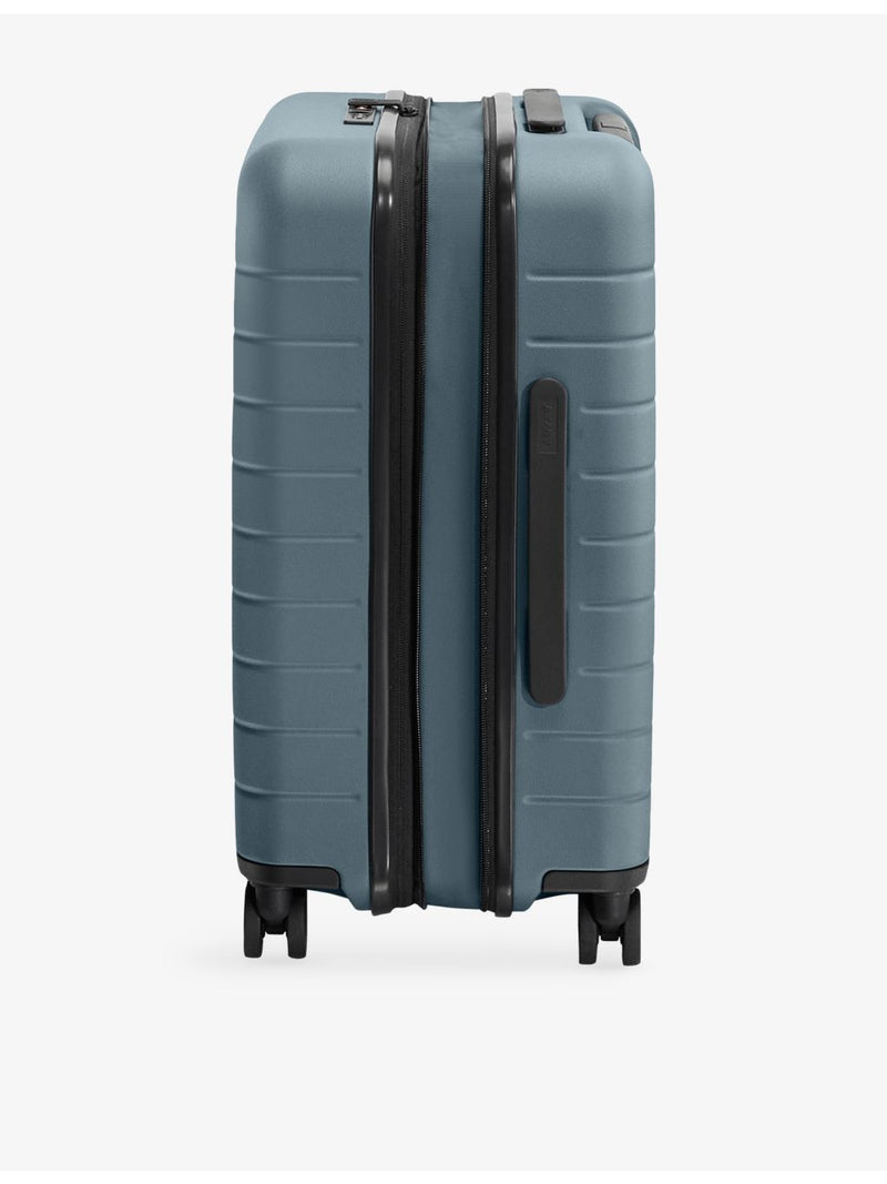 Away Carry-On Flex expandable suitcase 41L (British brand)