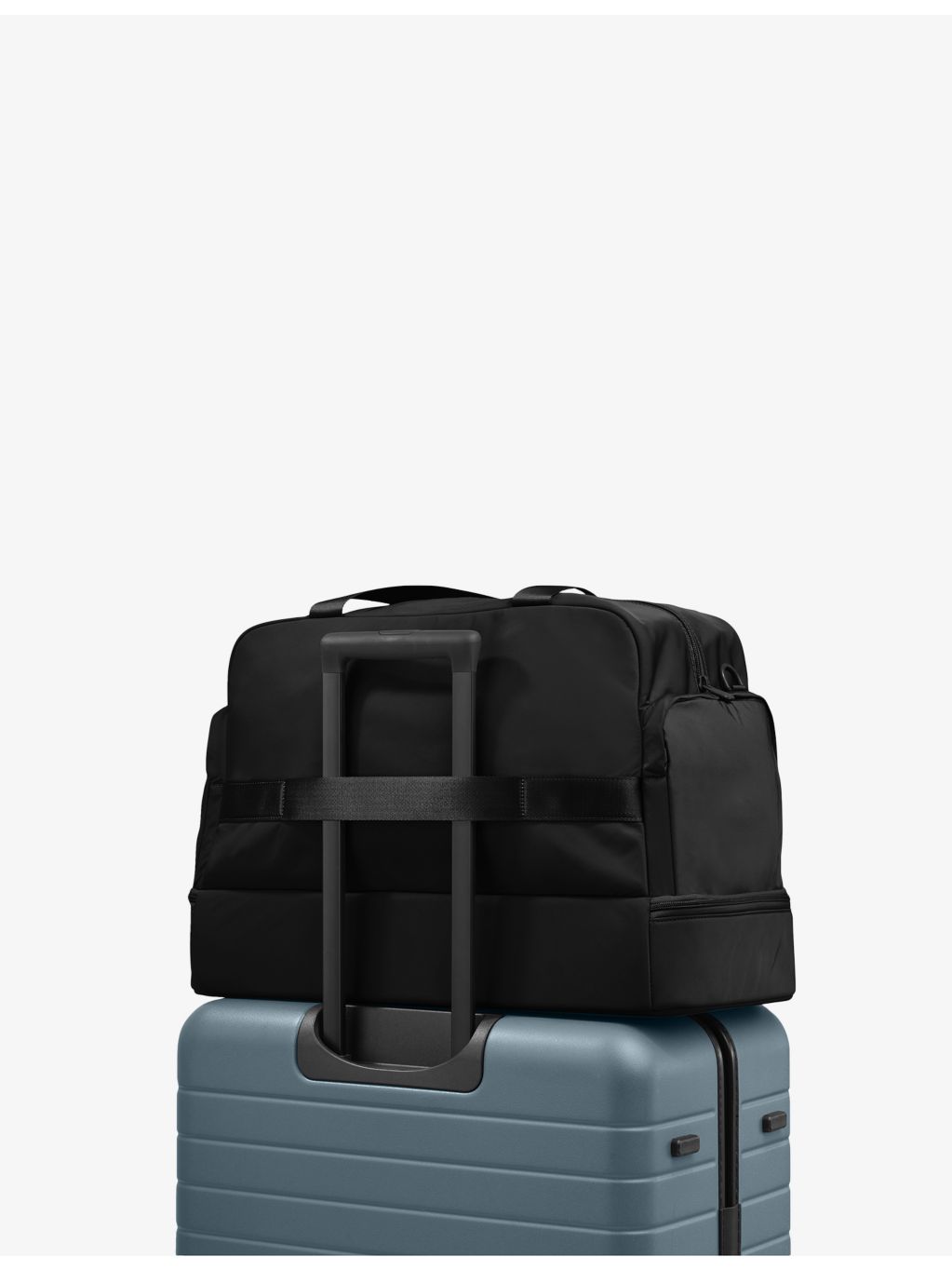 Away Featherlight Weekender Bag 44L - British product