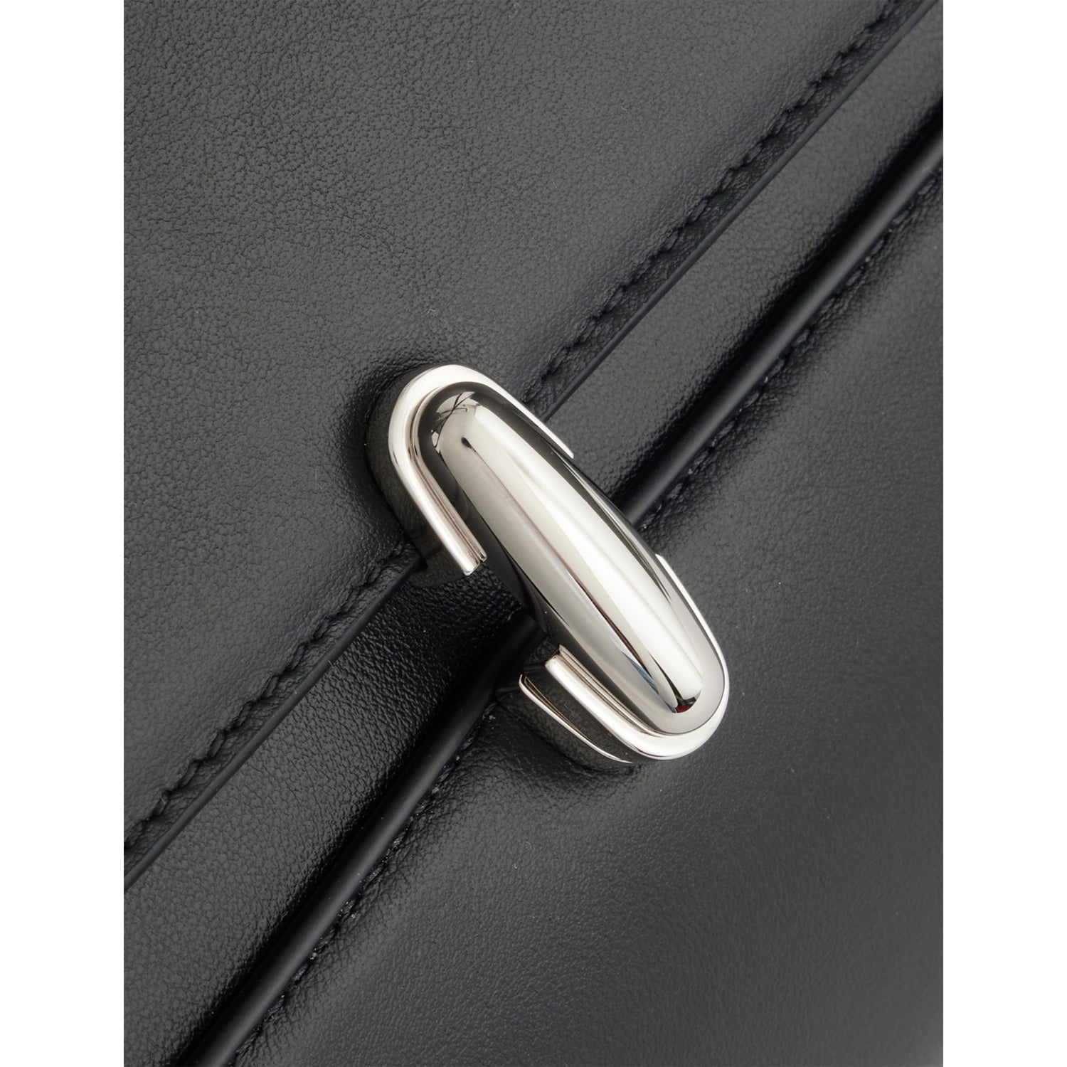 Savette Trapeze structured leather shoulder bag (British brand)