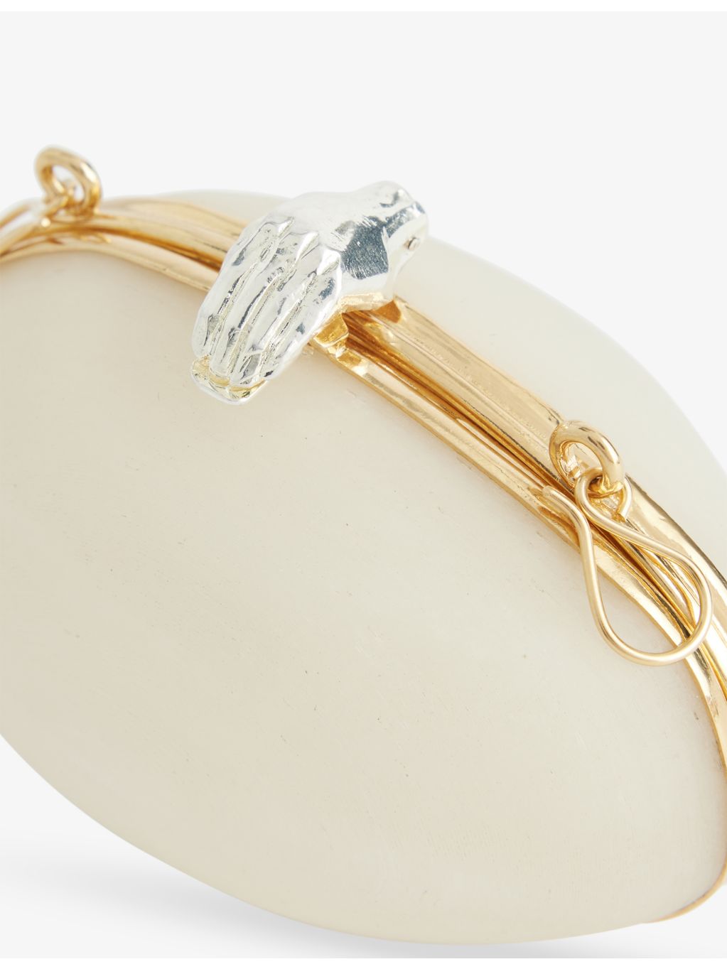 Beatriz Palacios Limosnera shell biomaterial clutch, UK version