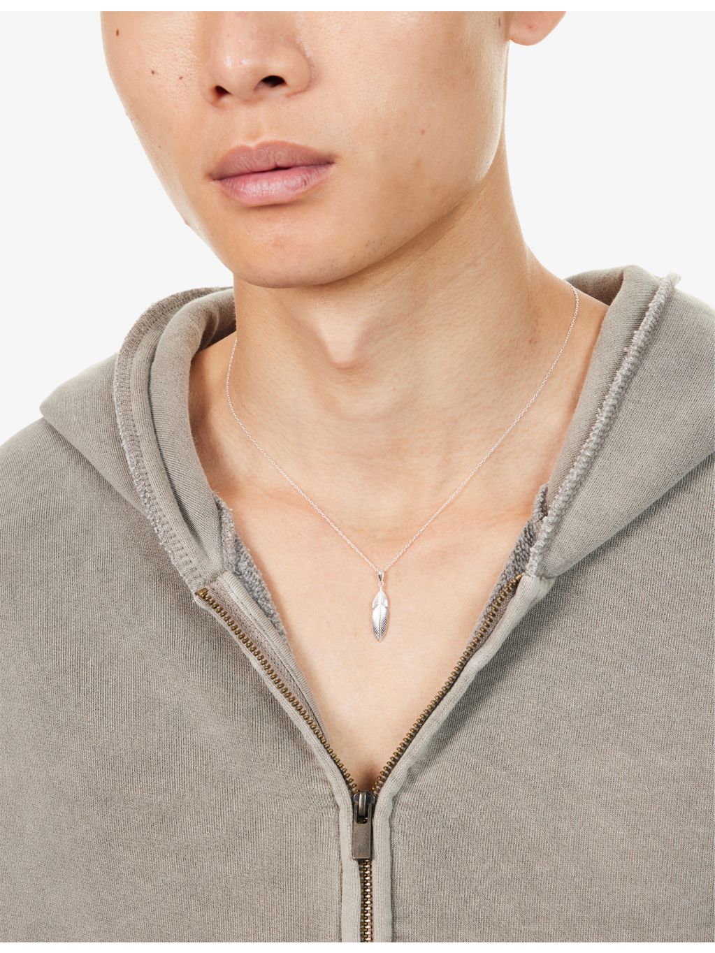 Commonlines sterling silver feather pendant necklace 2.2cm, UK version