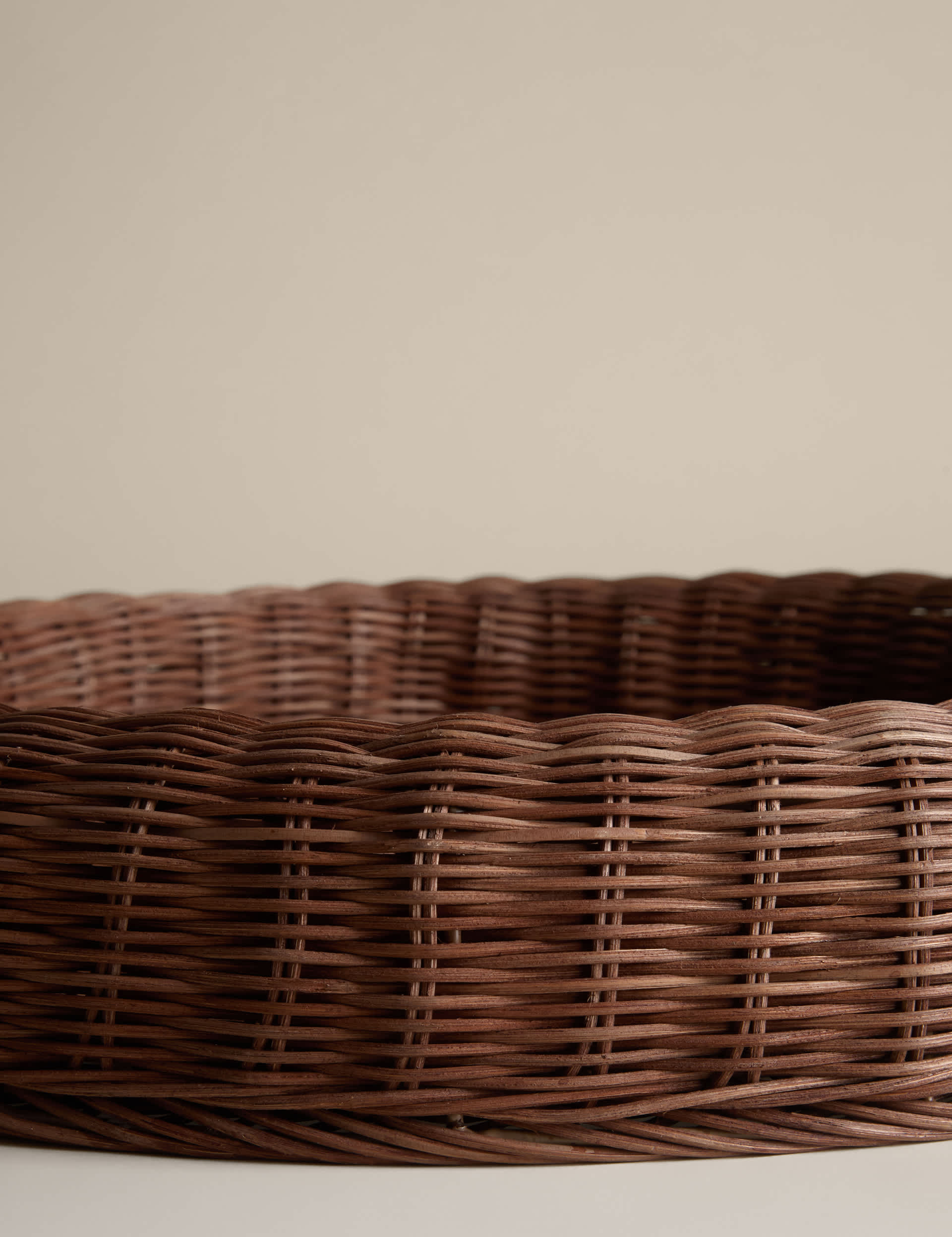 Large round rattan coffee table tray, UK version