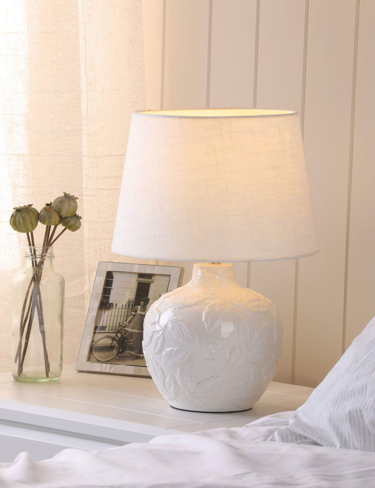 Laura Ashley Redhall ceramic leaf table lamp - British product