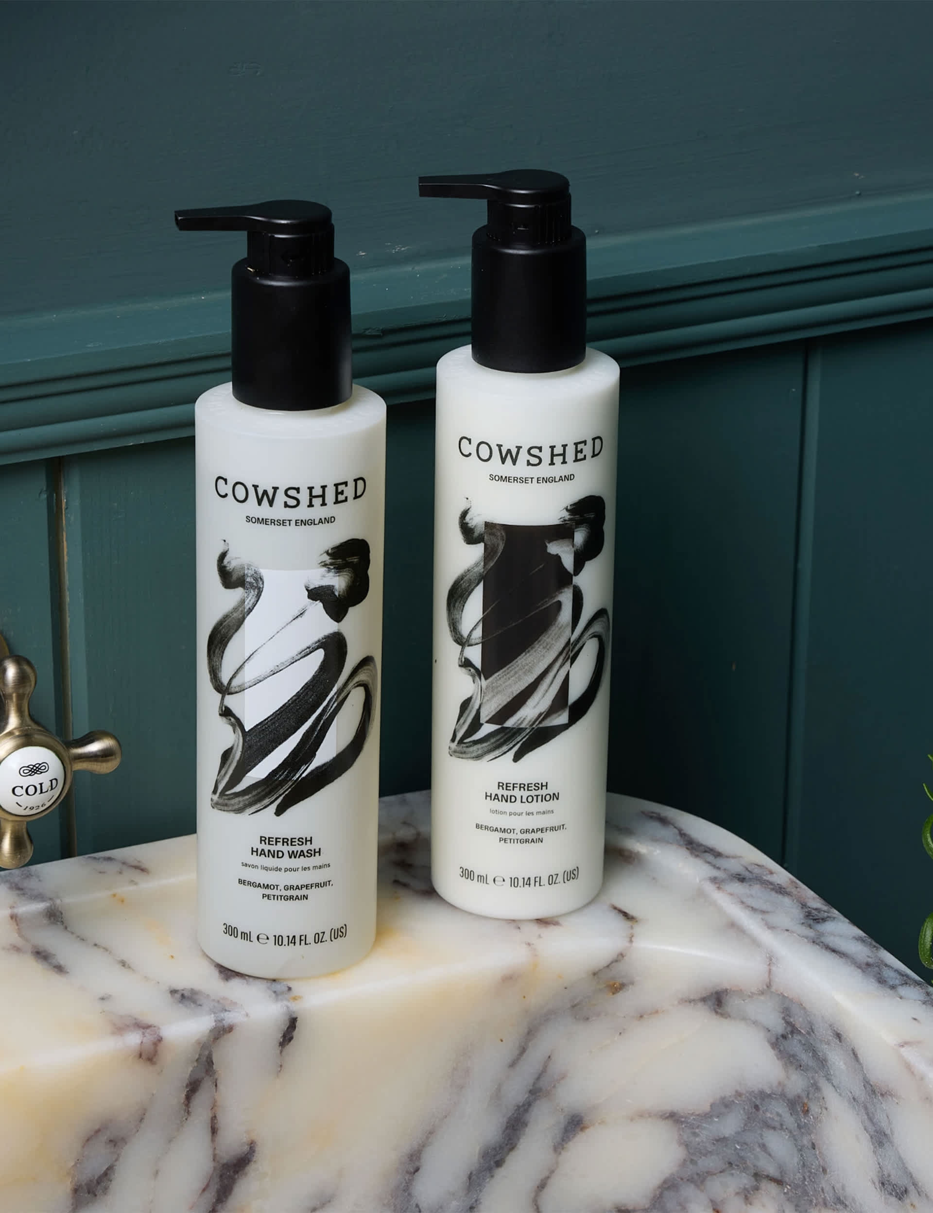 Refresh Hand Care Set hand wash and lotion 300ml each, UK version