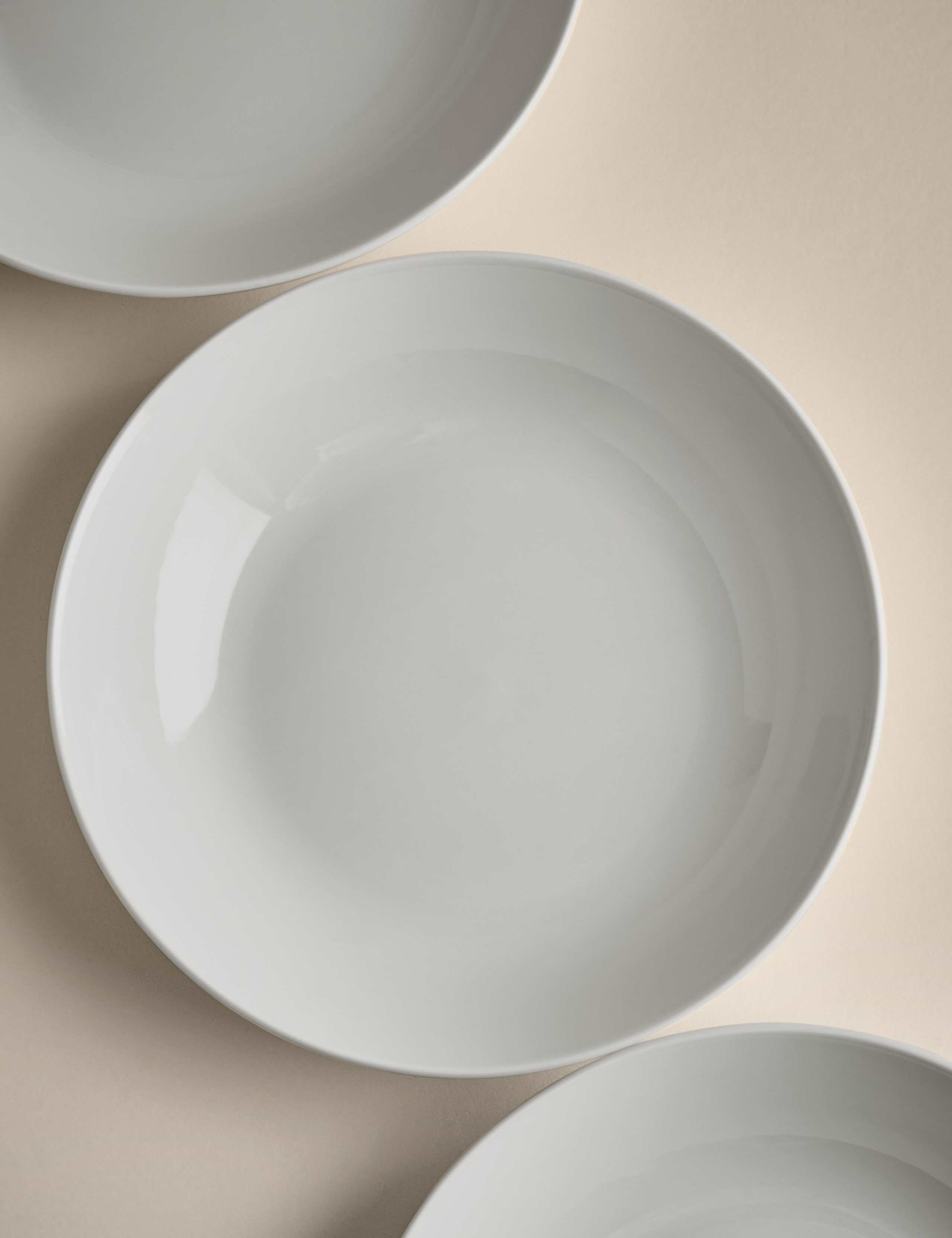 Remarksable 4 piece pasta bowl set 20.5cm (British brand)