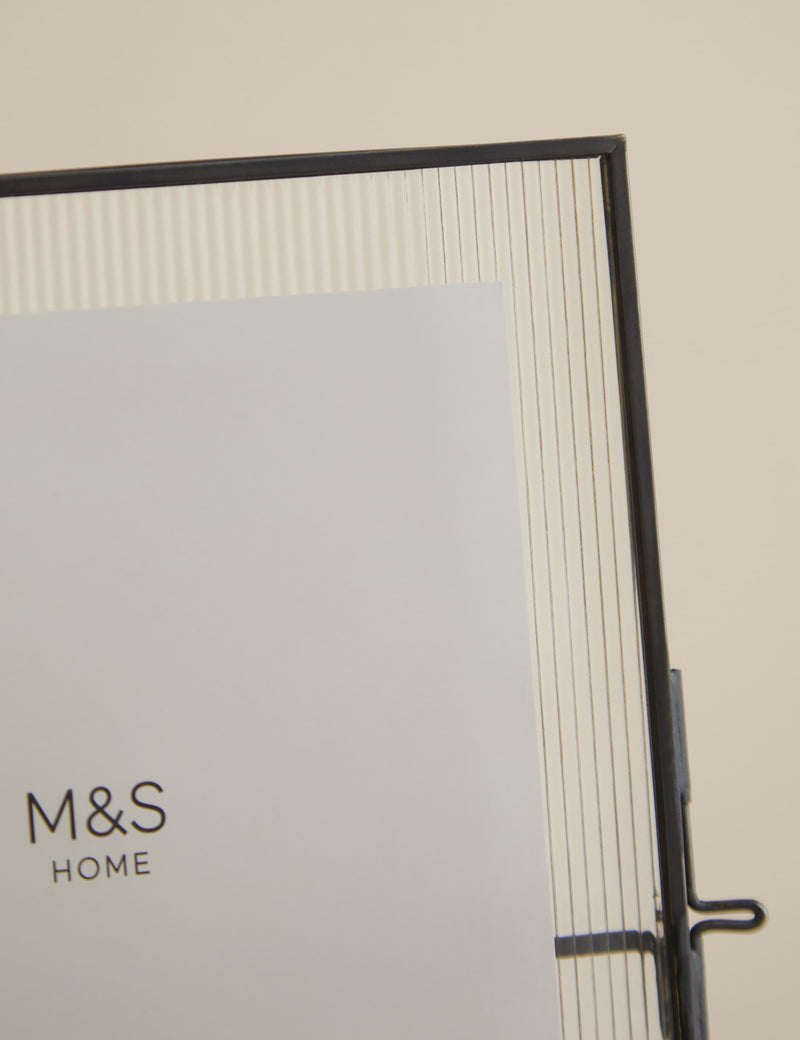 Ribbed glass photo frame 4x6 inch - British product