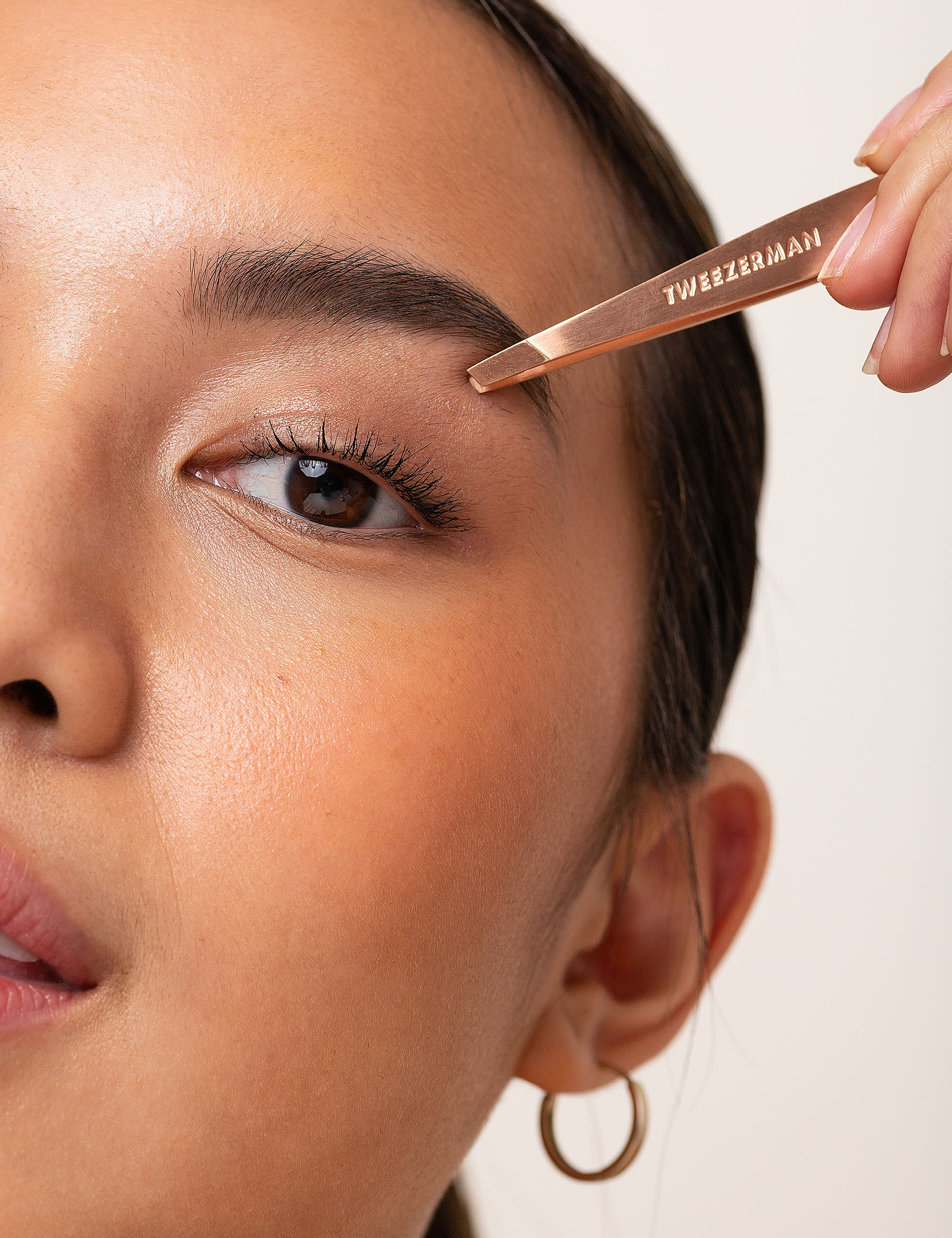 tweezermans Rose Gold Slant Tweezer, importiert aus dem Vereinigten Königreich