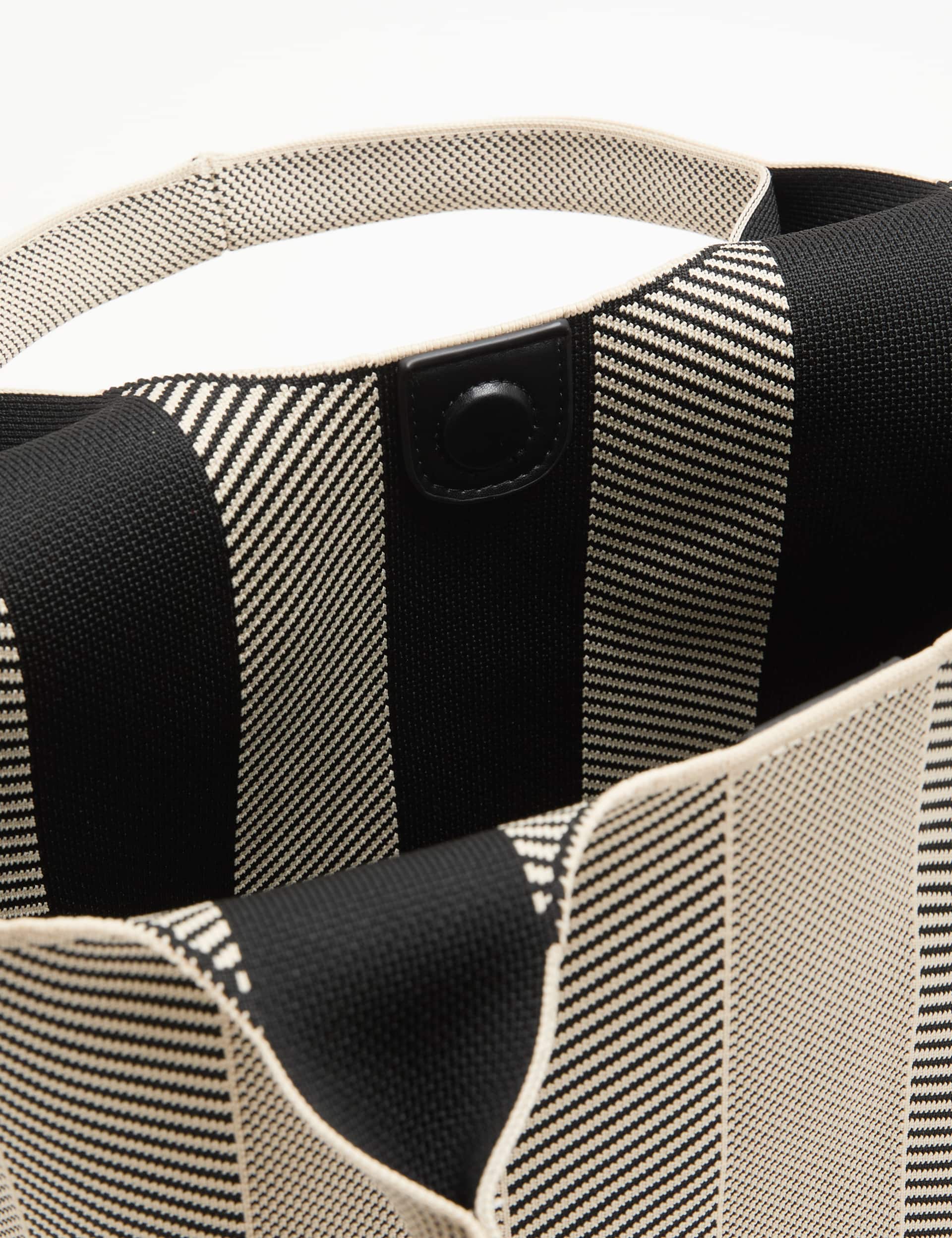 Flyknit striped top handle grab bag woven design - British product
