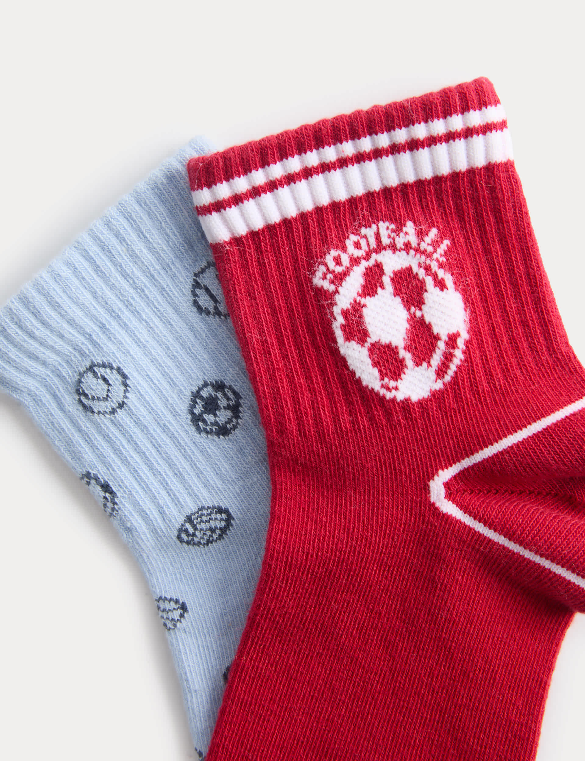 Cotton rich football socks 4 pack sizes 6-7, imported from the UK