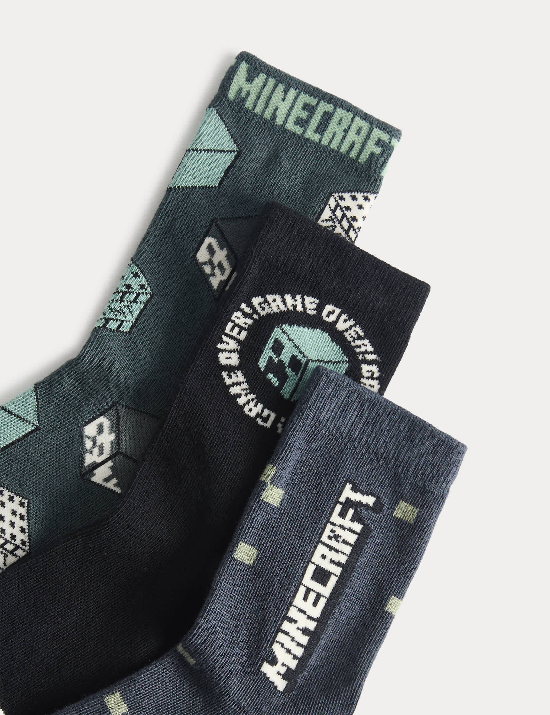 Minecraft 3 pack cotton-rich socks size 6-7, imported from the UK