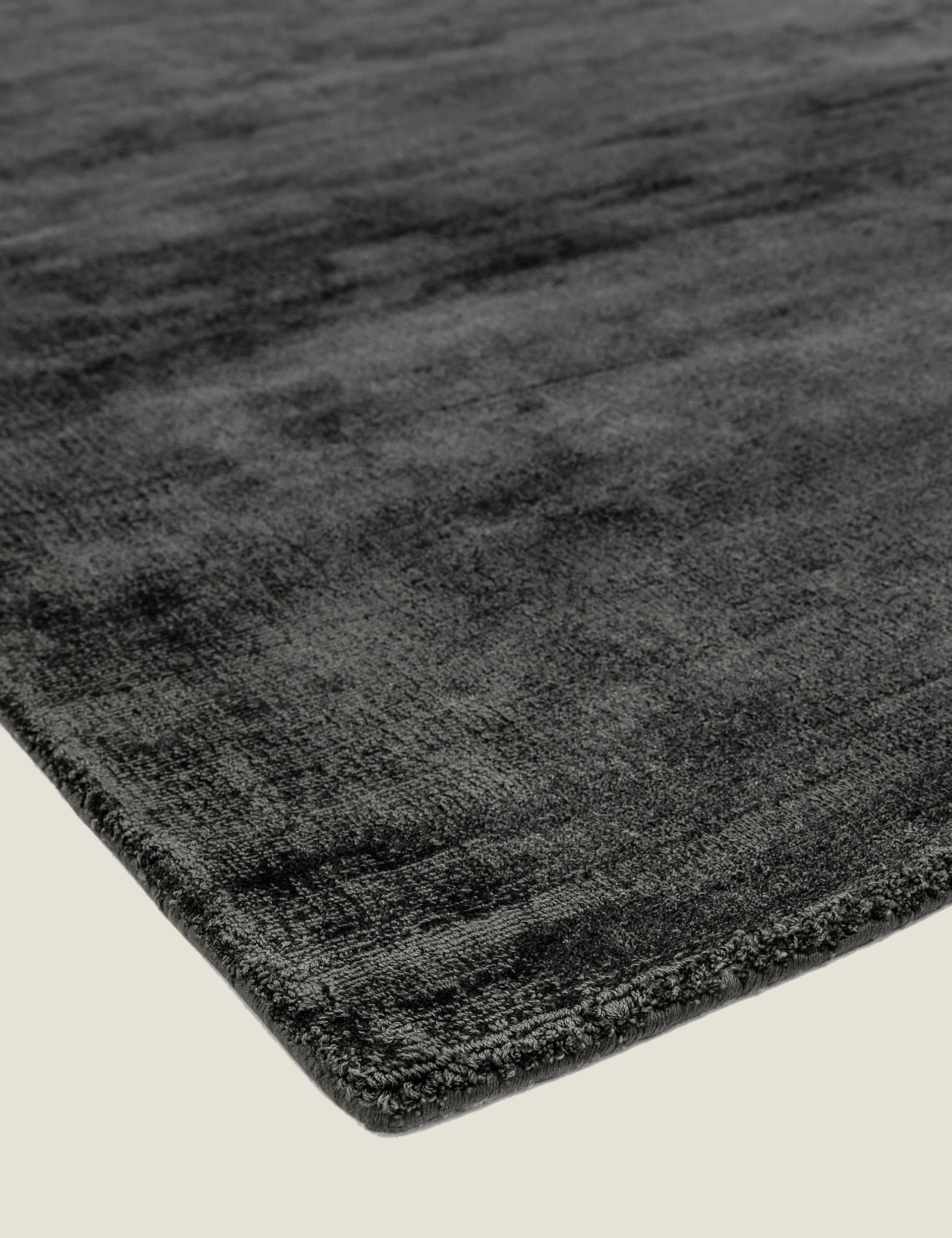 Asiatic Blade rug 160x230 cm, imported from the UK