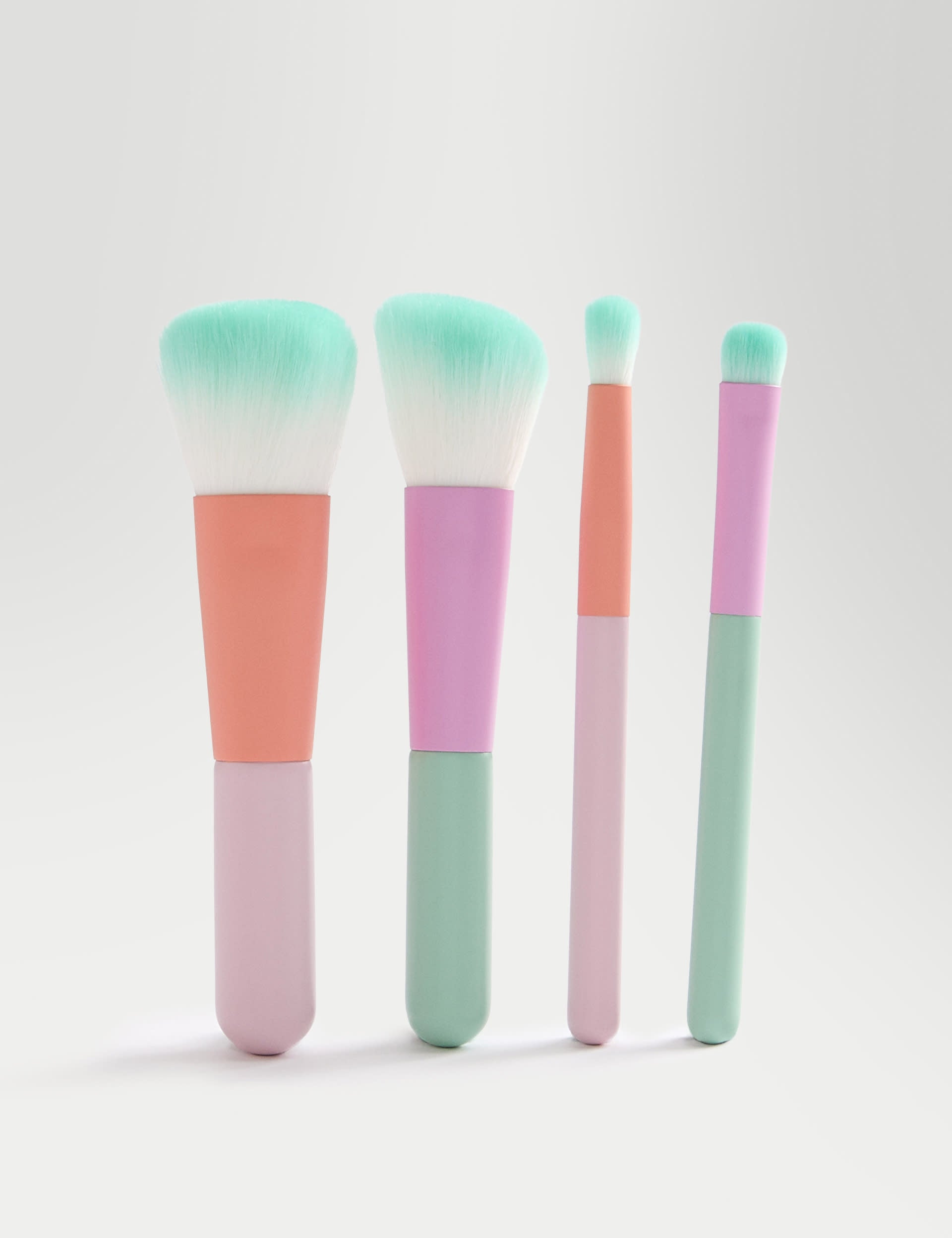 Bloom mini makeup brush set pastel handles, UK version
