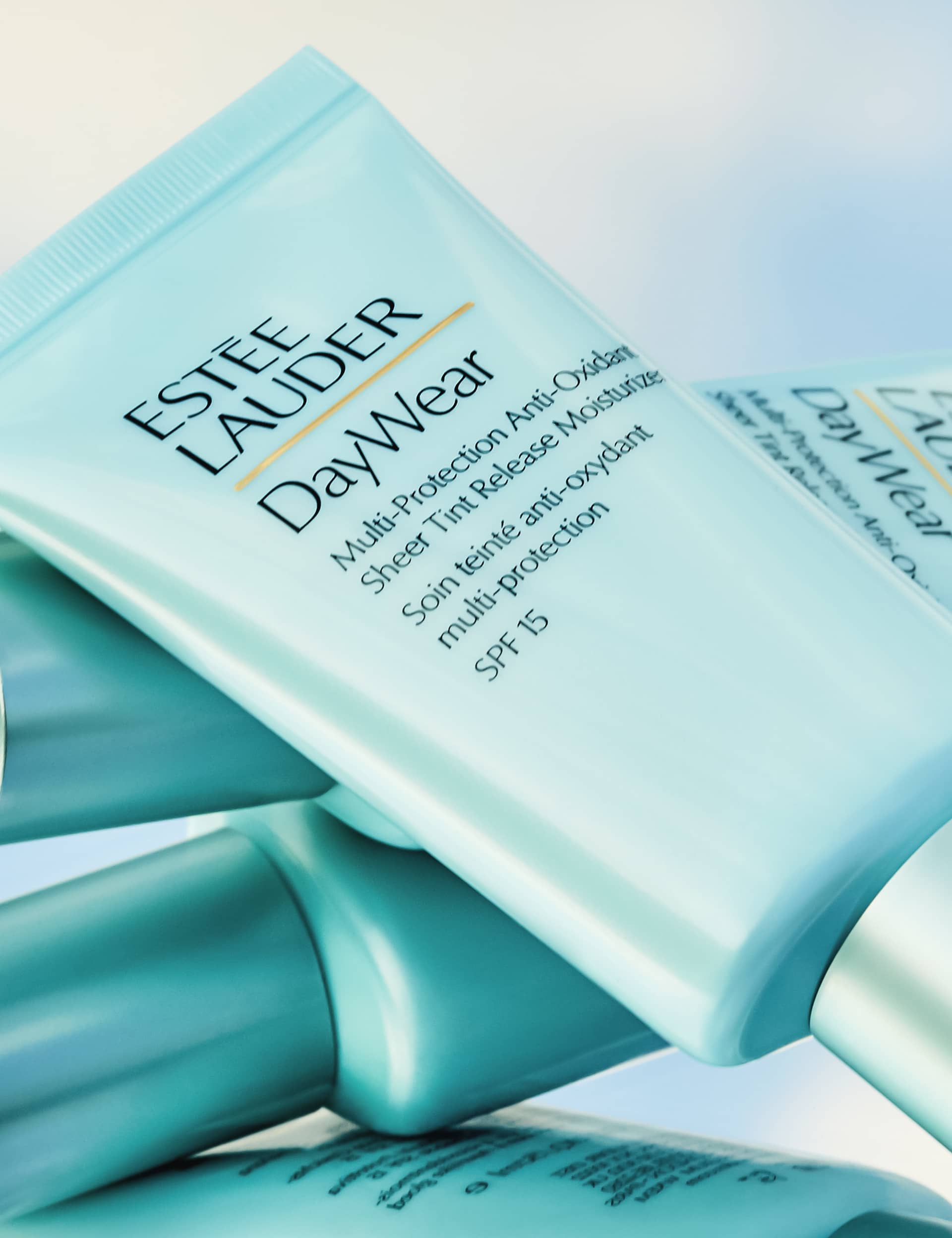 Estée Lauder tinted moisturiser SPF 15 50ml - British product